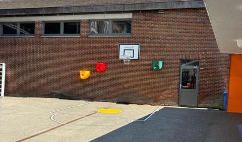 paniers de basket colorés pour enfants
