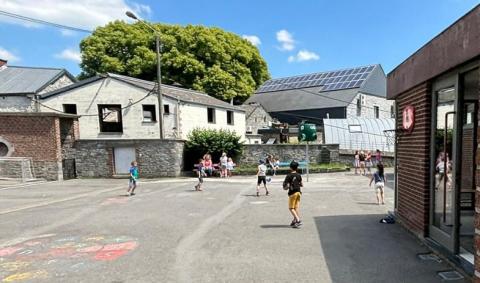 nouvelle cour de récréation Ahnée
