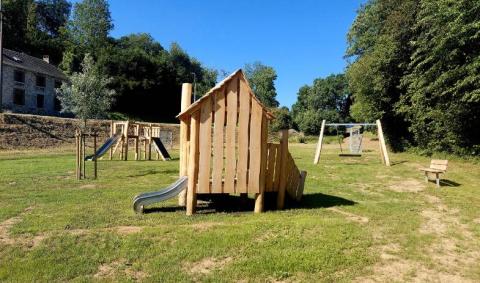 modules de jeux variés en bois pour tous les âges