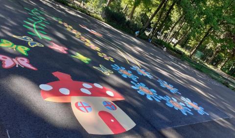 jeu thermoplastique du parcours de la forêt