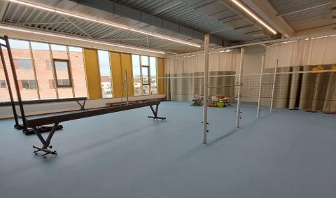 Idema turnzaal met evenwichtsbalken