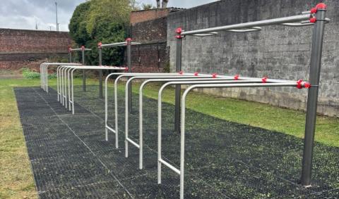modules street workout et tapis alvéolé à Charleroi