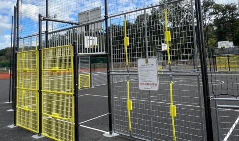 nouveau terrain multisports à la Plaine des Bressaix 