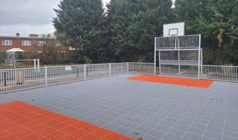sol PowerGame pour terrain multisport à Fléron