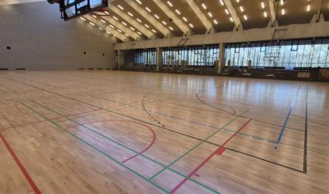 parquet massif centre adeps blanc gravier Liège
