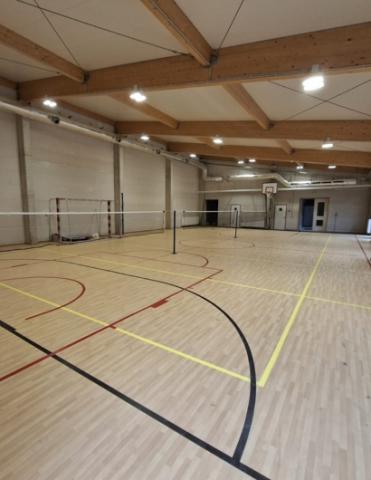 nouveau revêtement sportif Trois-Ponts