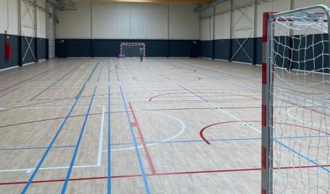 Idemasport a placé le revêtement sportif du hall de Bizet